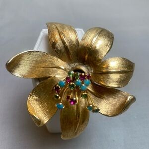 Vintage Pastelli Brushed Gold Flower Brooch 2.75" With Center Rhinestones Glows